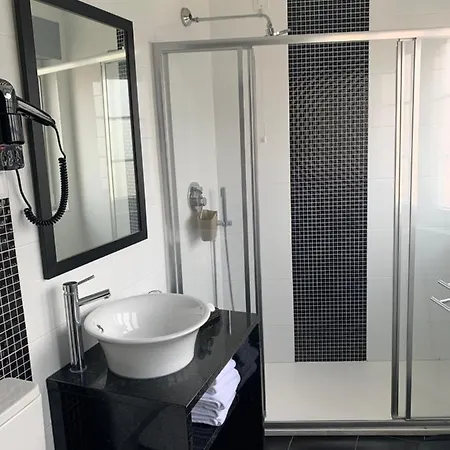 فونتا لومينوزا 4* Lisboa